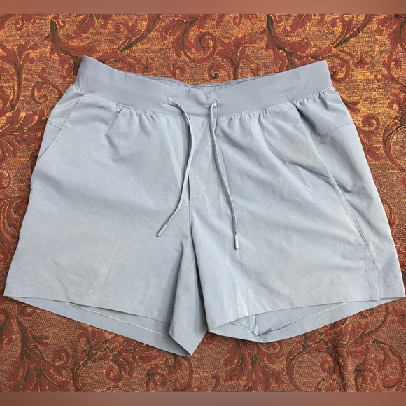 Lululemon Licence to Train 5” Short - Picture 1 of 3